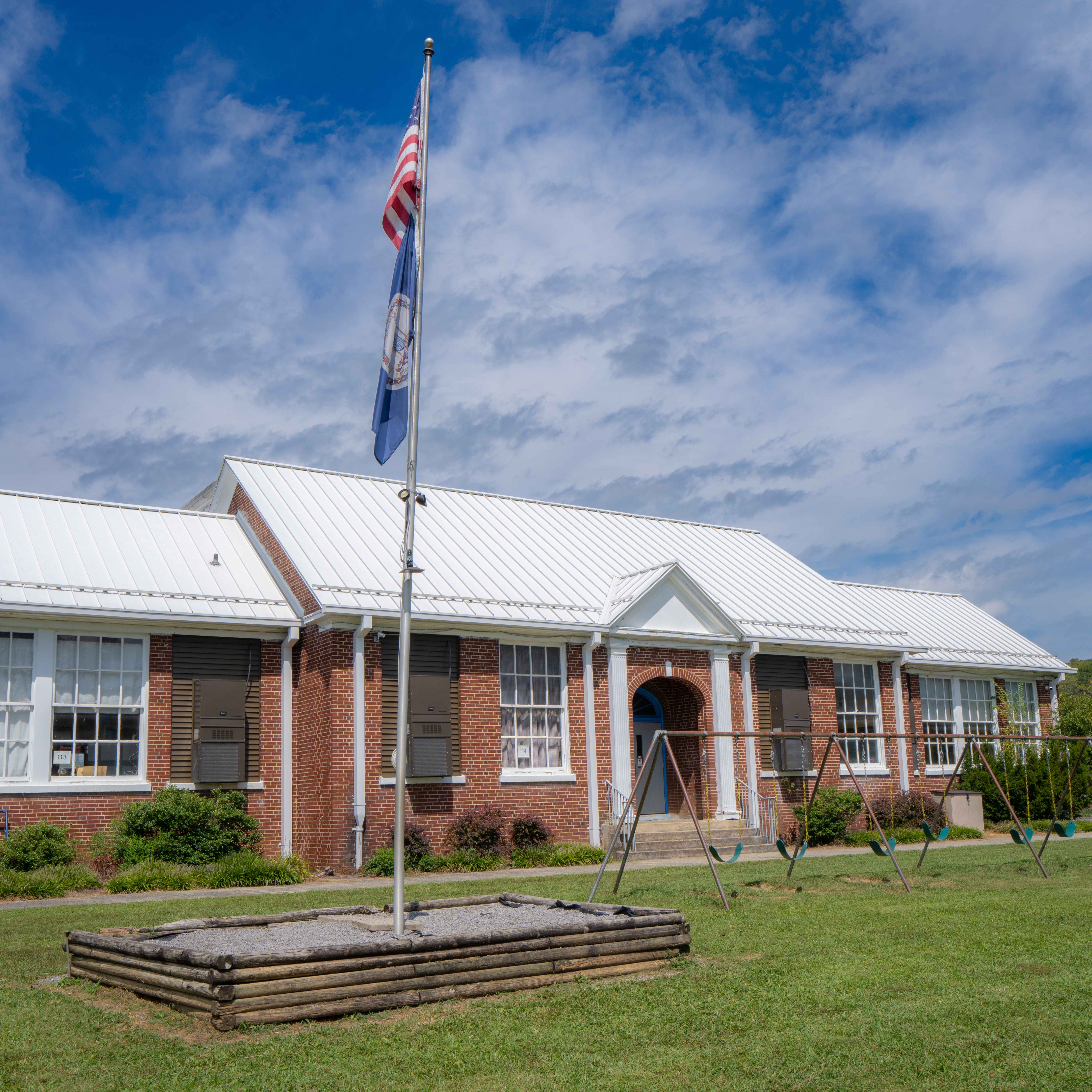 Lee County school with Bard HVAC equipment 